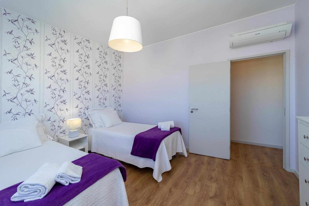 Violet House Your Place To