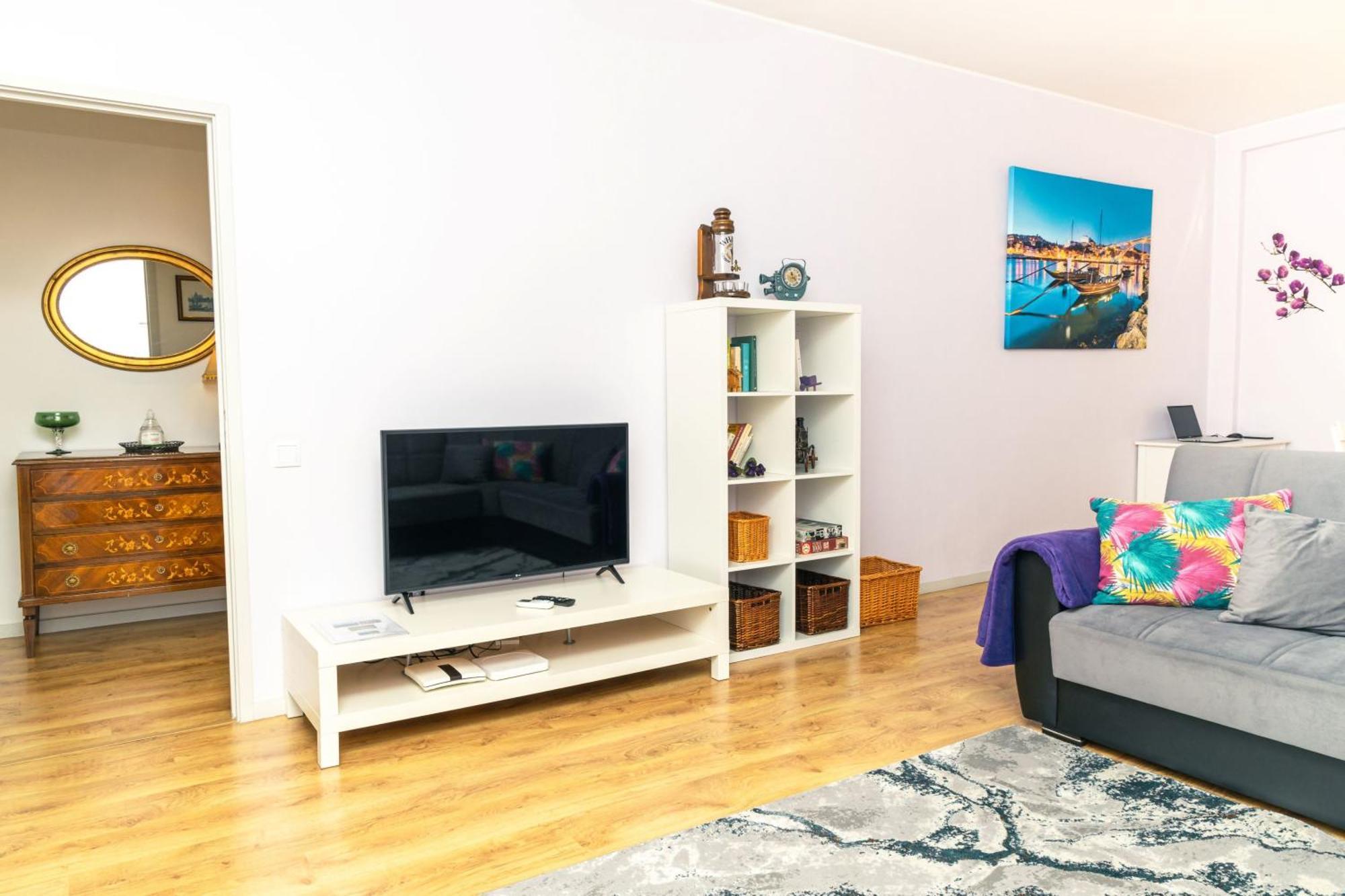 Homestay Violet House Your Place To *